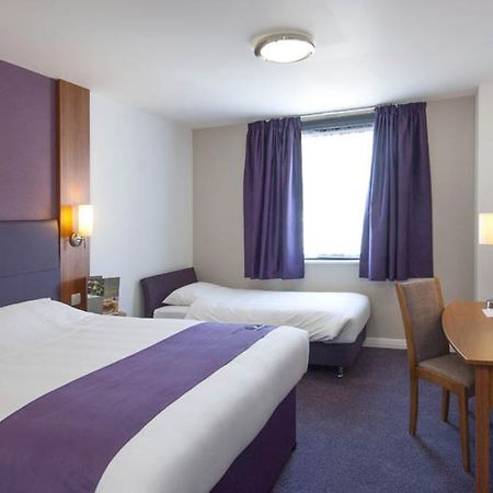 Premier Inn Glasgow City Centre - Argyle Street Exterior photo