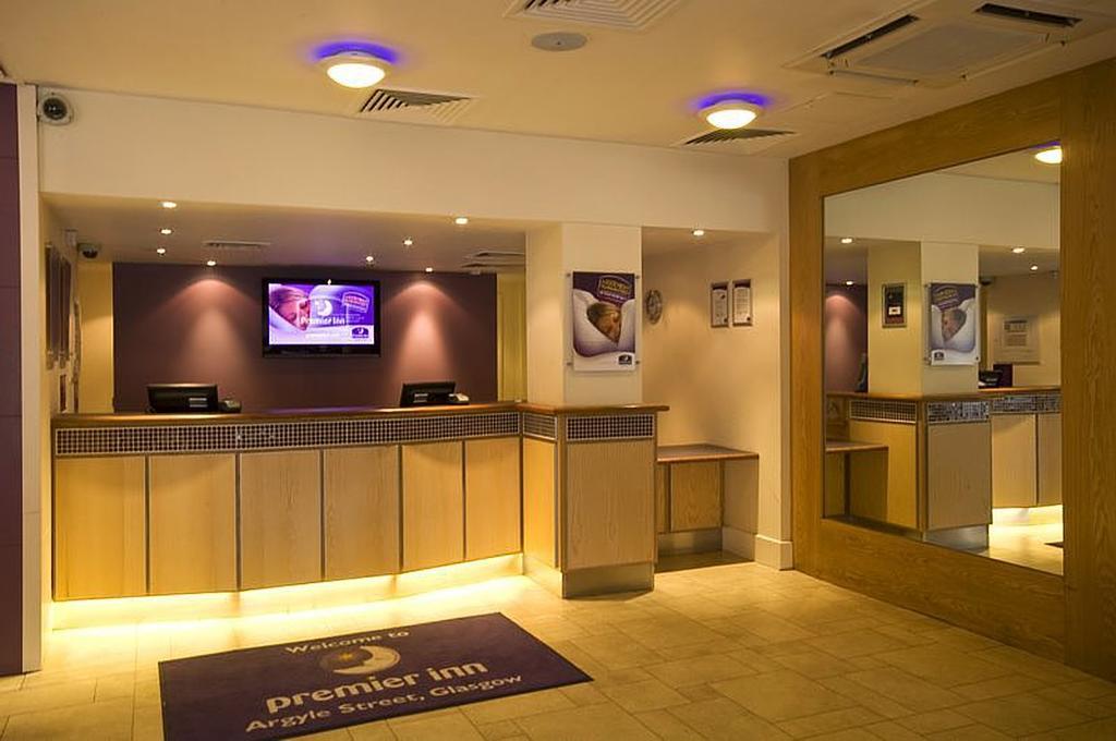 Premier Inn Glasgow City Centre - Argyle Street Exterior photo