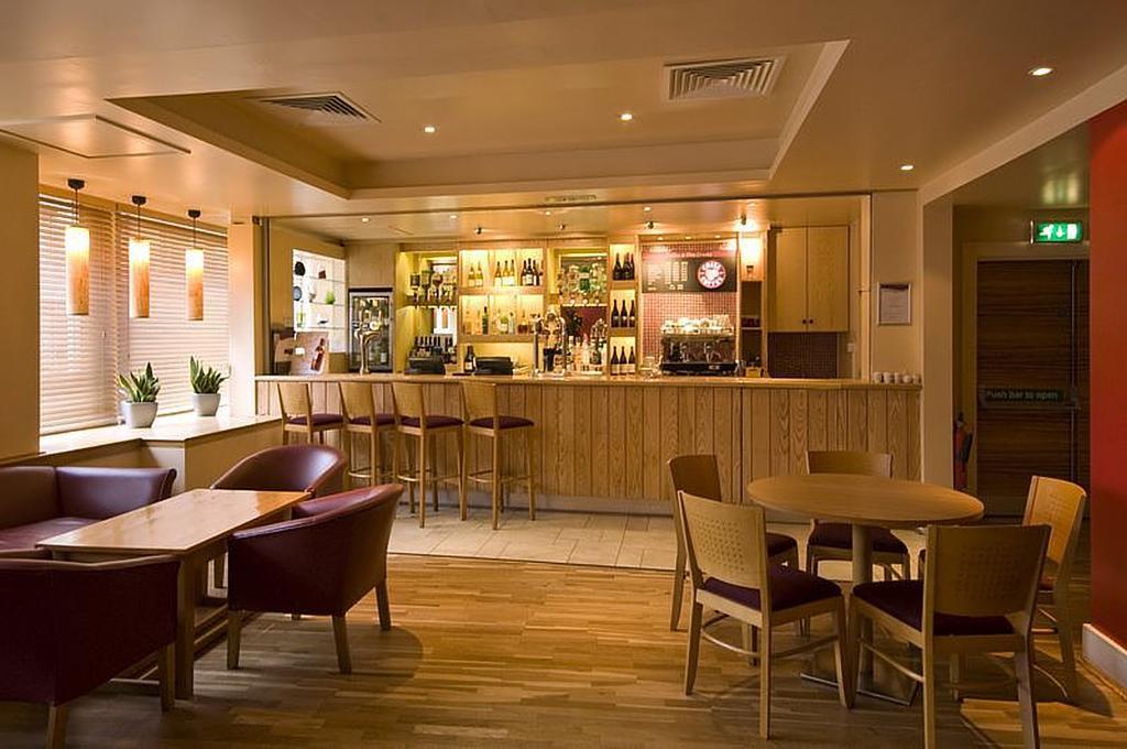 Premier Inn Glasgow City Centre - Argyle Street Exterior photo
