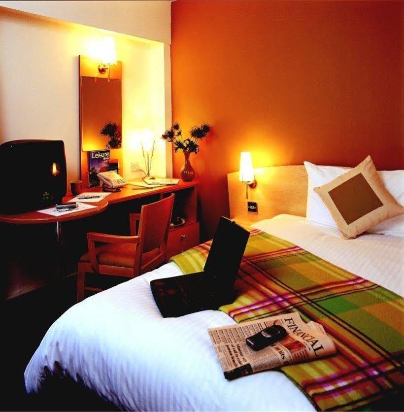 Premier Inn Glasgow City Centre - Argyle Street Exterior photo
